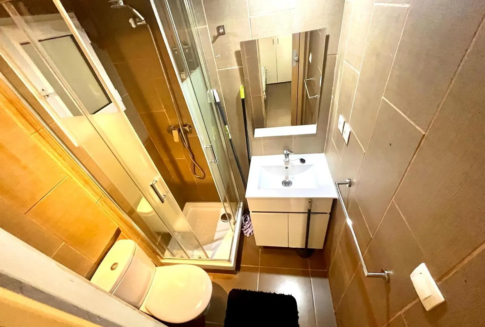 B3 Planta Baja Al Lado Del Metro Apartment Barcelona 0*,  Spain
